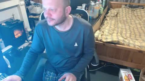 playboy_horny online show from 16, 11, 2025