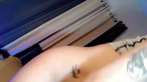 Snapshot of playfulcock69_kate chatting on 17, 7, 2026 kate online show from 17, 7, 2026