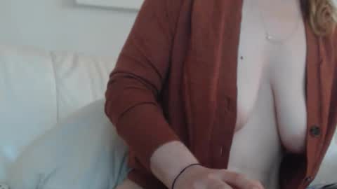 Snapshot of playfulsamira chatting on 30, 9, 2025 PlayfulSamira online show from 30, 9, 2025