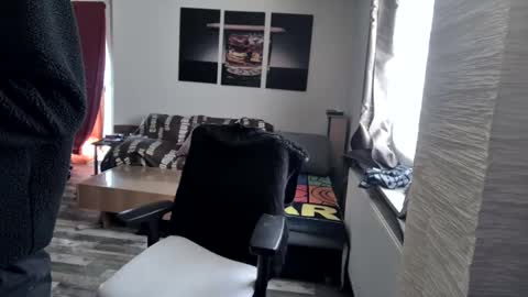 Hello ask me  . Im glad  to see you here in my room. Welcome PVT is open online show from 8, 3, 2025