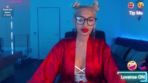 Snapshot of pleasureofgoods chatting on 10, 9, 2025 Victoria online show from 10, 9, 2025