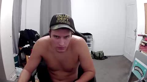 plkrisztian online show from 19, 10, 2025