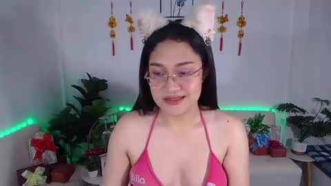 Ploysai online show from 25, 2, 2025