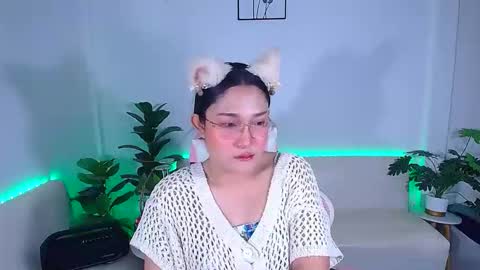 Ploysai online show from 8, 10, 2025