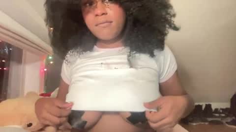 Snapshot of plushicore chatting on 28, 7, 2026 stariette online show from 28, 7, 2026