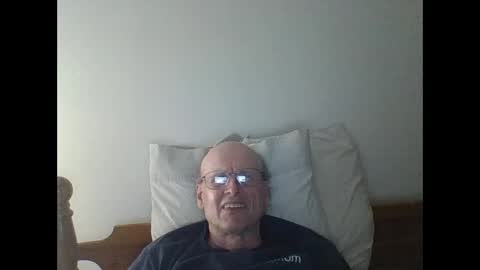 Snapshot of pmb11 chatting on 27, 9, 2025 trek 11 online show from 27, 9, 2025