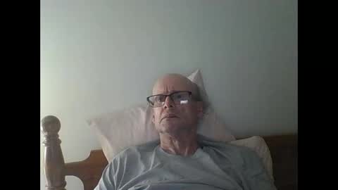 Snapshot of pmb11 chatting on 5, 10, 2025 trek 11 online show from 5, 10, 2025