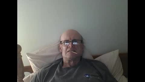 Snapshot of pmb11 chatting on 15, 10, 2025 trek 11 online show from 15, 10, 2025