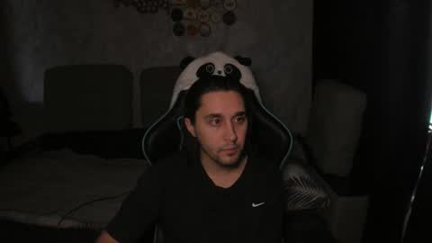 pohyi_ online show from 4, 3, 2026