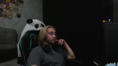 pohyi_ online show from 28, 3, 2026