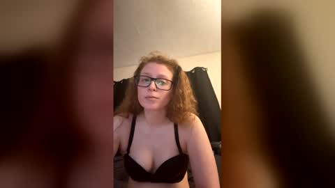 poisonivyy95 online show from 9, 3, 2026