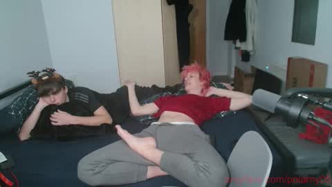 Snapshot of polarny05 chatting on 19, 12, 2025 Polarny online show from 19, 12, 2025