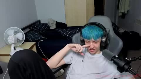 Snapshot of polarny05 chatting on 10, 4, 2026 Polarny online show from 10, 4, 2026