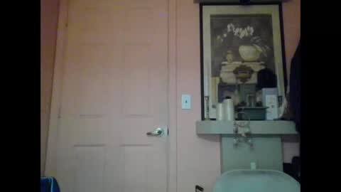 Snapshot of polishrifle3 chatting on 19, 9, 2025 jaws online show from 19, 9, 2025