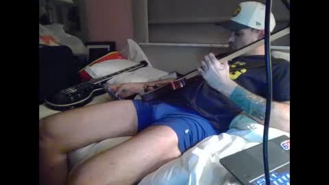 Snapshot of polishrifle3 chatting on 28, 9, 2025 jaws online show from 28, 9, 2025