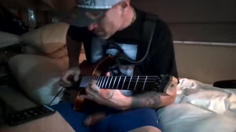 Snapshot of polishrifle3 chatting on 29, 9, 2025 jaws online show from 29, 9, 2025