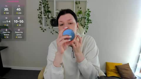 Polly online show from 14, 11, 2025