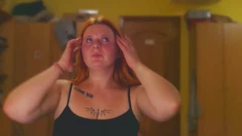 Snapshot of polly_katie chatting on 10, 9, 2025 Polly Katie online show from 10, 9, 2025