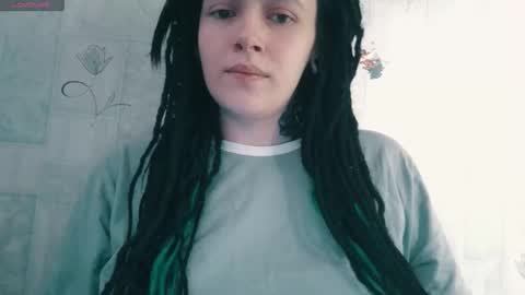 Snapshot of polly_wow chatting on 23, 12, 2025 Polly online show from 23, 12, 2025