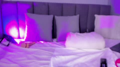 Snapshot of pollybabe_ chatting on 5, 2, 2025 POLLY online show from 5, 2, 2025