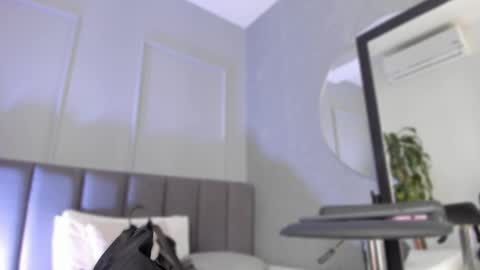 Snapshot of pollybabe_ chatting on 17, 9, 2025 POLLY online show from 17, 9, 2025