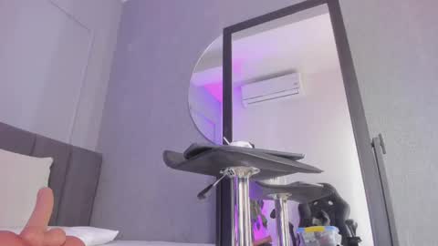 Snapshot of pollybabe_ chatting on 9, 10, 2025 POLLY online show from 9, 10, 2025