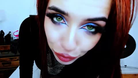 Polly online show from 7, 3, 2026