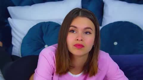 Polly online show from 15, 9, 2025