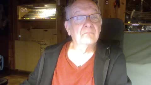 Snapshot of pomme1949 chatting on 17, 2, 2025 pomme1949 online show from 17, 2, 2025