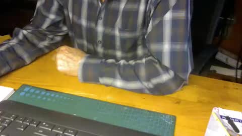 Snapshot of pomme1949 chatting on 1, 10, 2025 pomme1949 online show from 1, 10, 2025