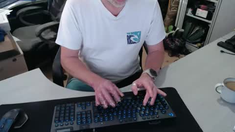 Snapshot of poodledude chatting on 13, 4, 2026 Dave online show from 13, 4, 2026