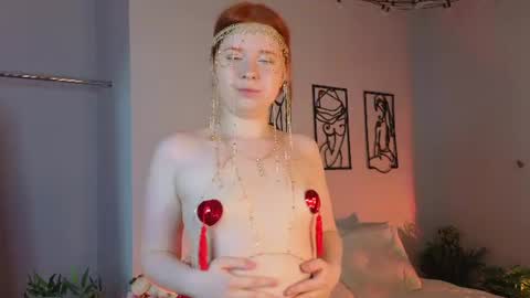 Snapshot of pop__eye chatting on 19, 6, 2026 Erica online show from 19, 6, 2026