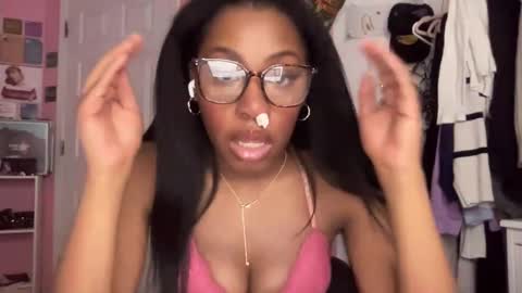 Snapshot of popasprincess chatting on 13, 12, 2024 princess online show from 13, 12, 2024