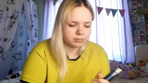 KarenChan online show from 23, 3, 2026