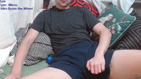 Snapshot of poppunk4life chatting on 28, 1, 2025 Kyle online show from 28, 1, 2025