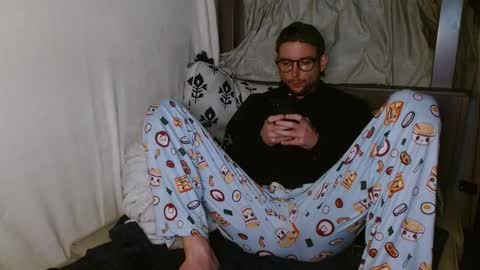 Snapshot of poppunk4life chatting on 11, 3, 2025 Kyle online show from 11, 3, 2025