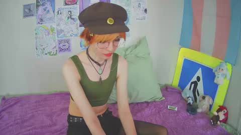 Snapshot of poppyfluffy chatting on 7, 3, 2026 poppyfluffy online show from 7, 3, 2026