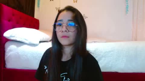 Snapshot of porcelainlux chatting on 12, 2, 2025 porcelainlux online show from 12, 2, 2025