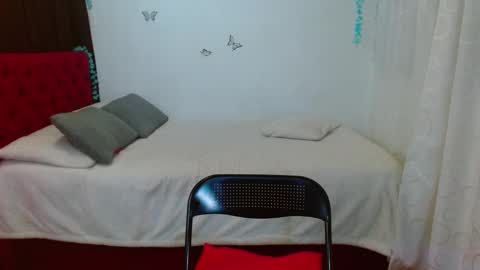 Snapshot of porcelainlux chatting on 2, 3, 2025 porcelainlux online show from 2, 3, 2025