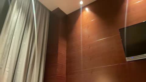 Snapshot of porntoyndr2 chatting on 21, 12, 2025 porntoyndr2 online show from 21, 12, 2025