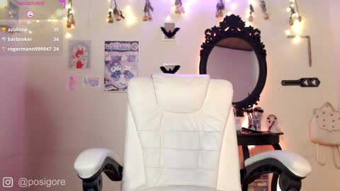 Snapshot of posigore chatting on 19, 12, 2024 Anna Goth independient model online show from 19, 12, 2024