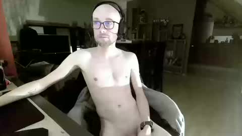 Snapshot of poutoublou002 chatting on 12, 3, 2026 Blou online show from 12, 3, 2026