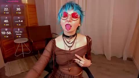 Snapshot of powderofgun chatting on 27, 6, 2026 powderofgun online show from 27, 6, 2026