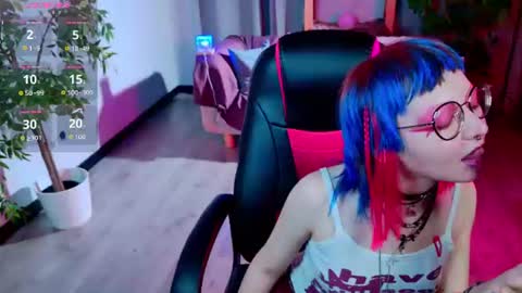 Snapshot of powderofgun chatting on 30, 6, 2026 powderofgun online show from 30, 6, 2026