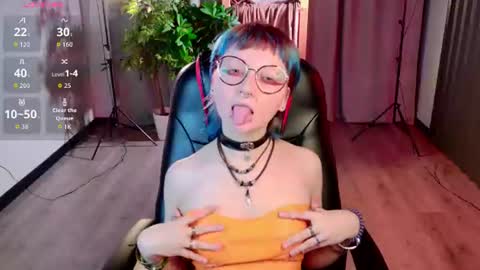 Snapshot of powderofgun chatting on 15, 7, 2026 powderofgun online show from 15, 7, 2026