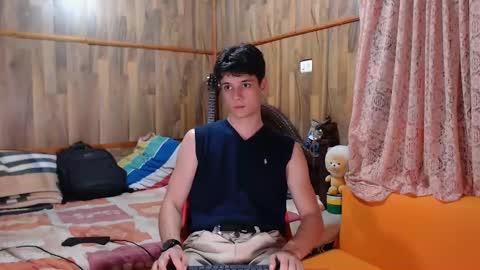 chris independent  online show from 4, 2, 2025