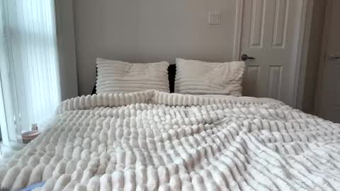 Kylie online show from 18, 2, 2025