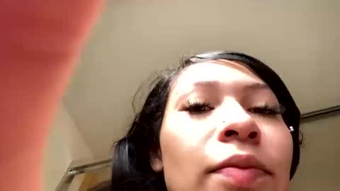 pr3ttynperla online show from 29, 9, 2025