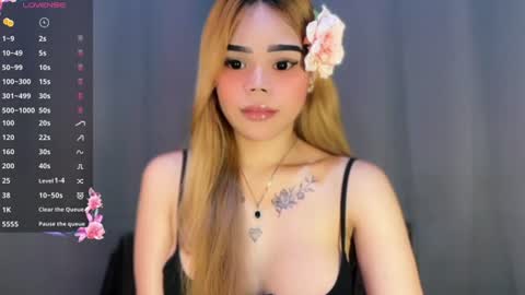 MAXXINE online show from 5, 8, 2026