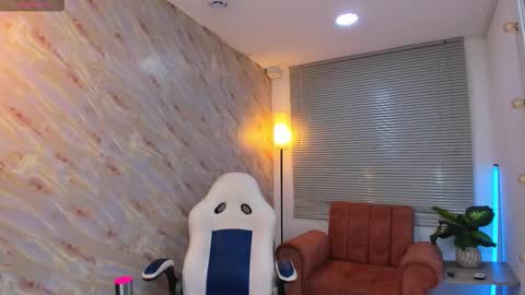 Luna online show from 3, 3, 2026